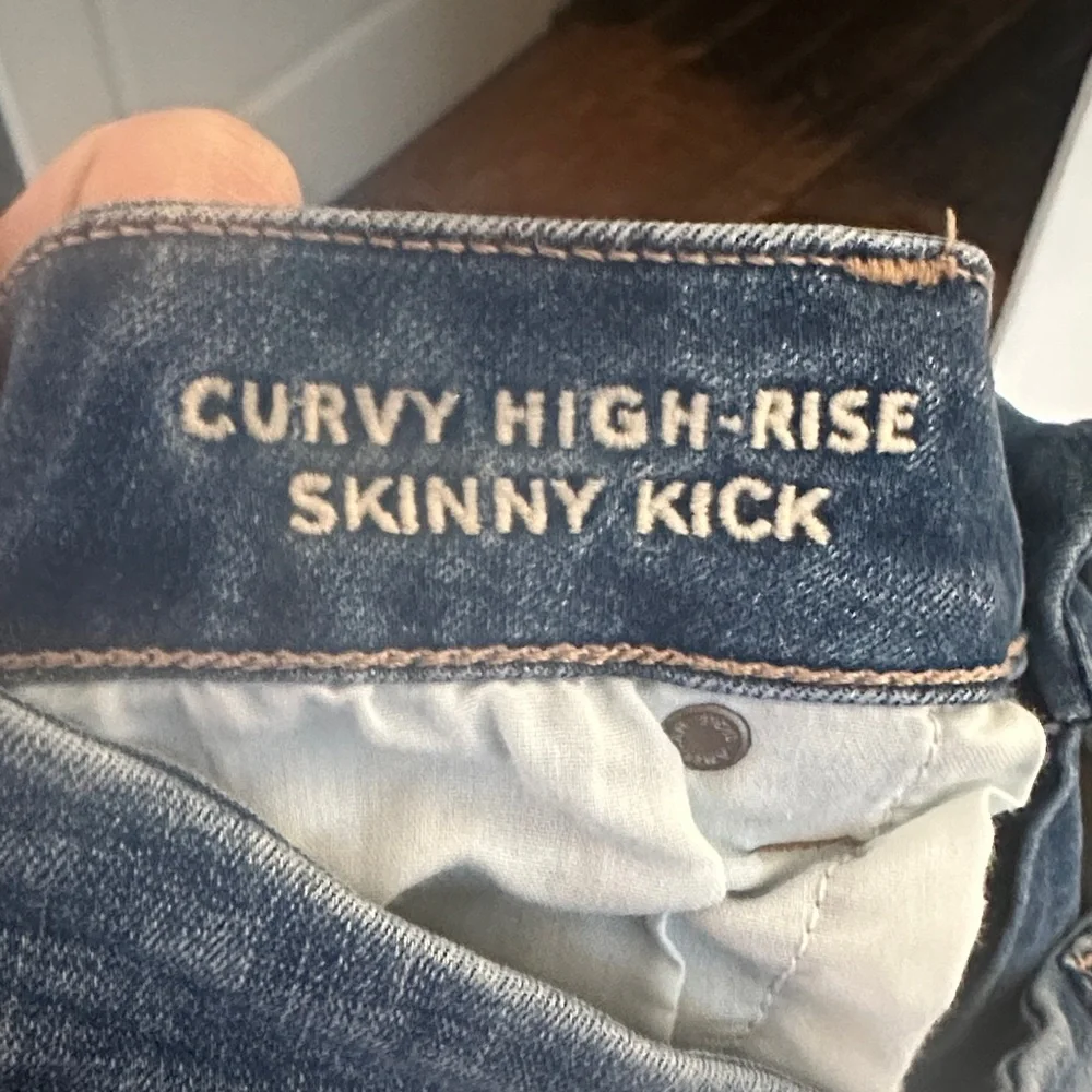 AE CURVY HIGH RISE SKINNY KICK JEANS - Picture 7 of 9